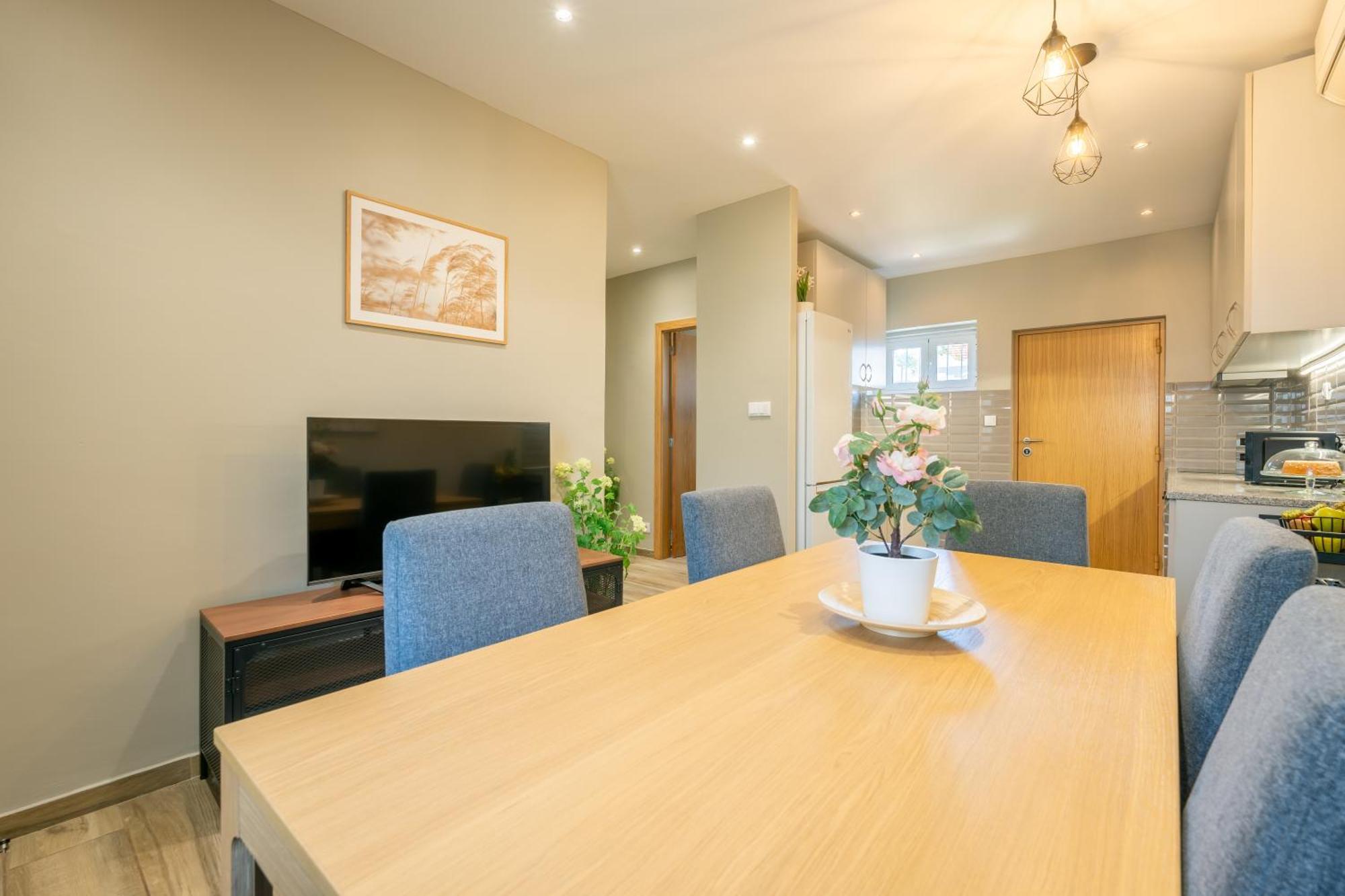 Host Wise - Terrace Delight House W Private Jacuzzi * Porto