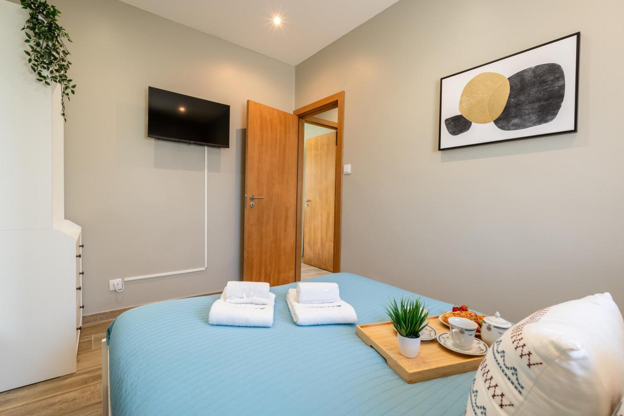 Host Wise - Terrace Delight House W Private Jacuzzi Holiday home